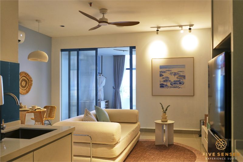 Presidential One Bedroom Bathtub Suite - room photo 5